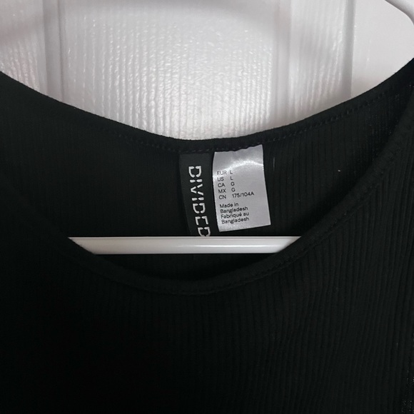 H&M Crop Tank - Picture 2 of 2